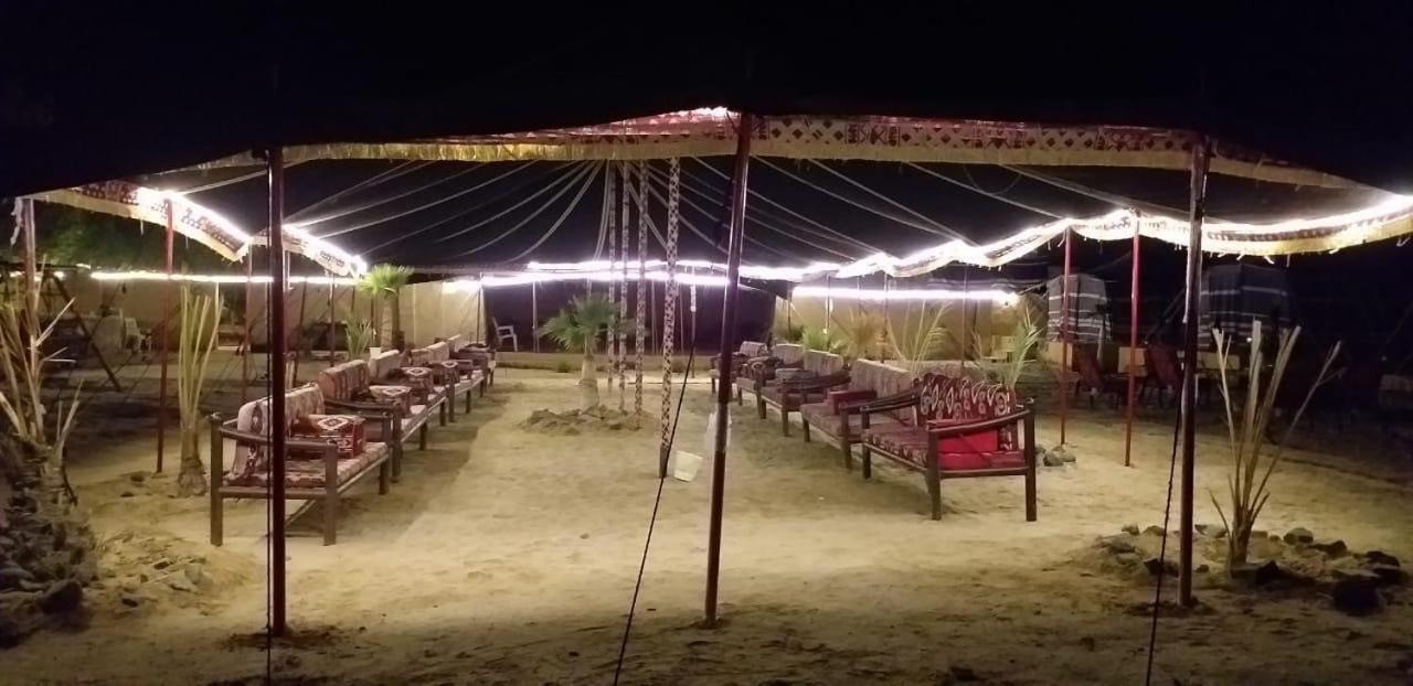 Royal Tours Permanent Camp Hotel Umm Lajj Kültér fotó