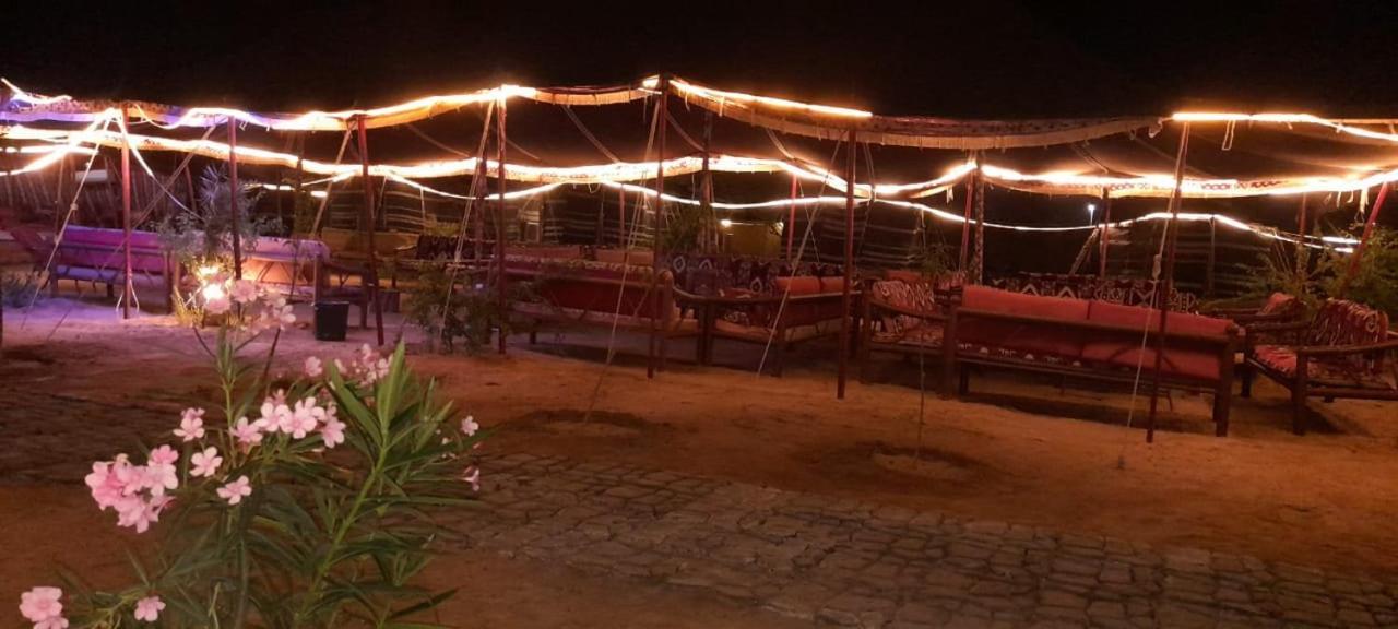 Royal Tours Permanent Camp Hotel Umm Lajj Kültér fotó